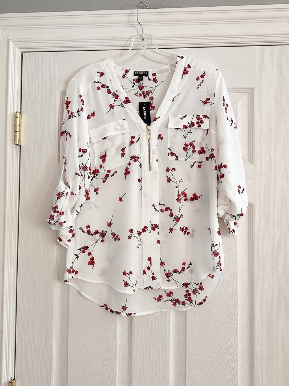 Express White Floral Zip Front Top NWT SMALL Roll Tab Sleeve Business Casual - Picture 10 of 12